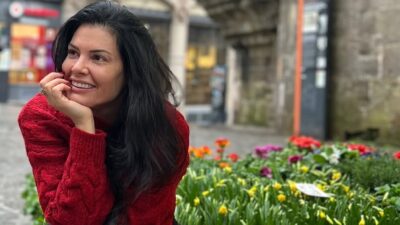 Η Μαρία Κορινθίου σε ταξίδι στο εξωτερικό