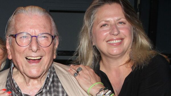 Η Σάντρα Βουτσά με τον πατέρα της. Κώστα Βουτσά