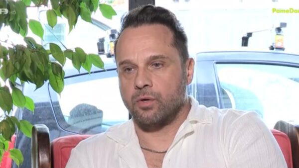 Ο Μέμος Μπεγνής στο θέατρο