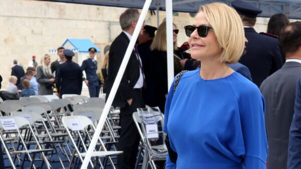 Η Τζένη Μπαλατσινού στην παρέλαση της 25ης Μαρτίου