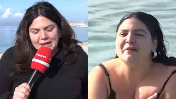 Η Δανάη Μπάρκα στη θάλασσα