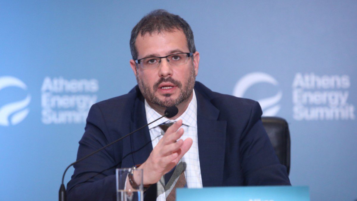 Ο Νίκος Τσάφος σε ομιλία