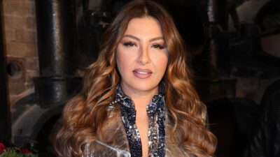 Η Έλενα Παπαρίζου