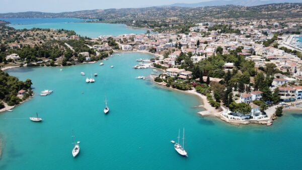 Tο Πόρτο Χέλι από ψηλά