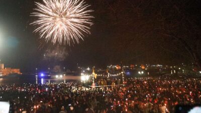 Ανάσταση Πυροτεχνήματα