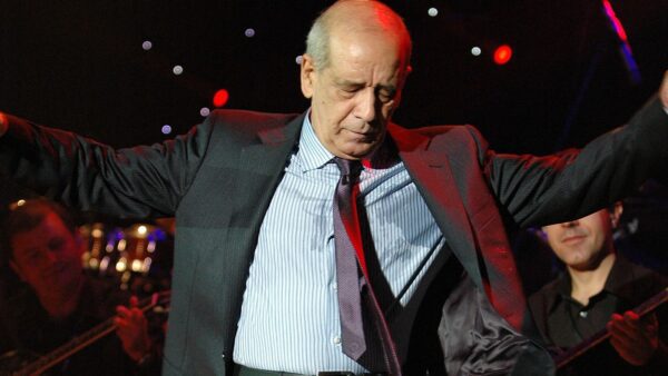 Δημήτρης Μητροπάνος ζεϊμπέκικο