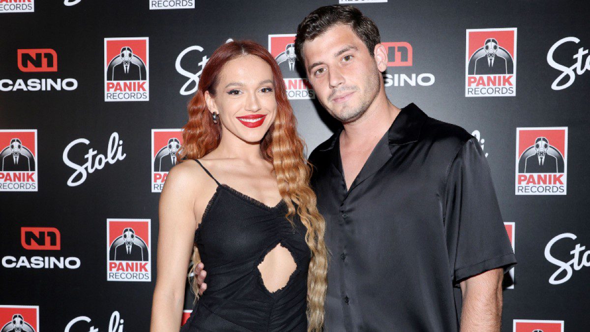 Γιώργος Αμούτζας, Τάνια Μπρεάζου