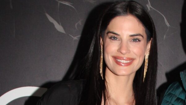 Η Χριστίνα Μπόμπα σε έξοδό της