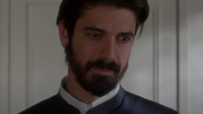 Ο πάτερ Νικόλαος από την σειρά Άγιος Έρωτας