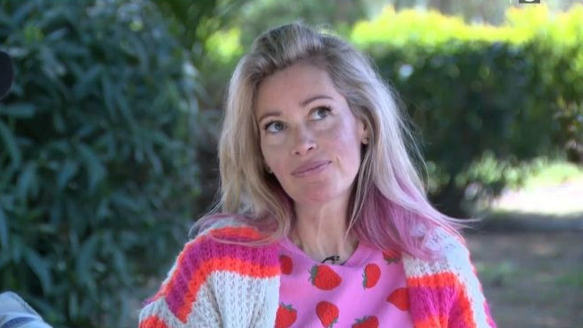 Η Άριελ Κωνσταντινίδη στην κάμερα του Πρωινό ΣουΣου