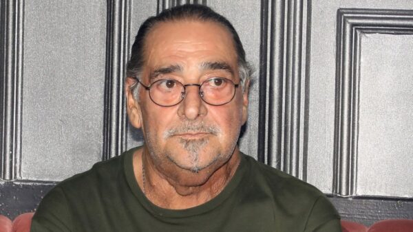 Ο Βασίλης Καρράς