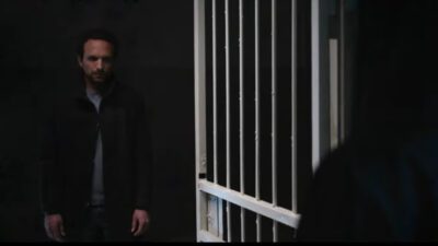 Ο Ορέστης έξω από το κελί