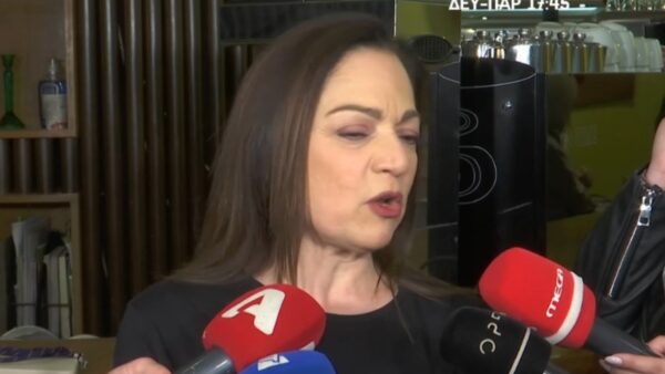 Η Ελένη Καρακάση στην κάμερα του happy day