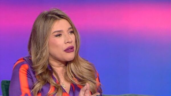 Η Έρρικα Πρεζεράκου στο Καλύτερα Αργά