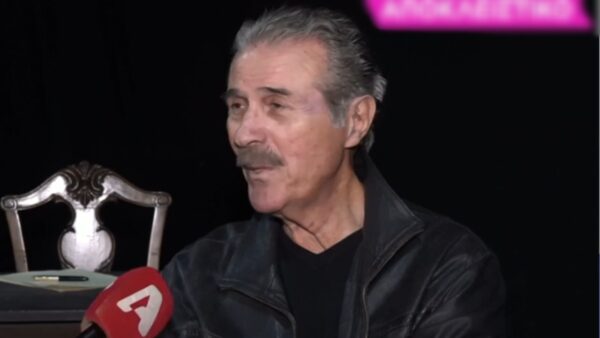 ο Γιάννης Χρυσικάκος στην κάμερα του Super Κατερίνα
