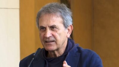 Ο Γιώργος Νταλάρας σε συνέντευξη τύπου