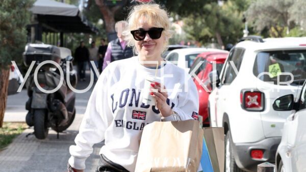 Η Κόνι Μεταξά στην Γλυφάδα