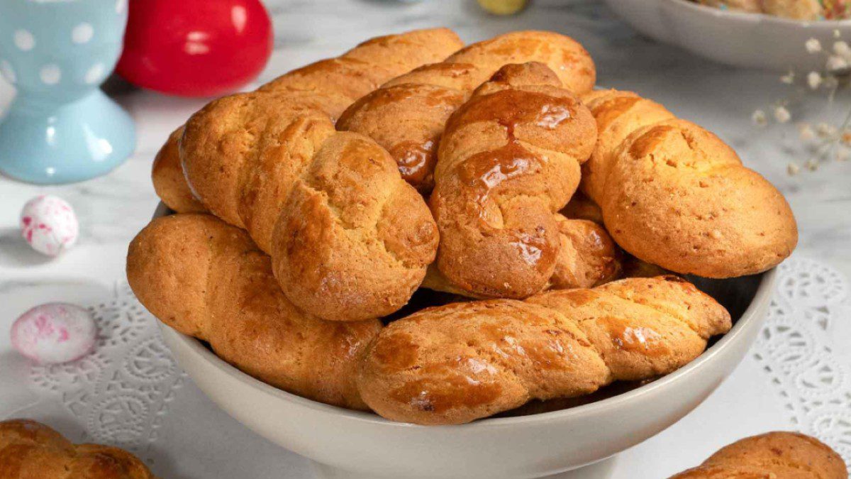 Πασχαλινά κουλουράκια