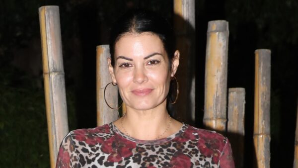 Η Μαρία Κορινθίου σε έξοδό της