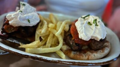 πιάτο από το ταβερνάκι Μπαμπέσα