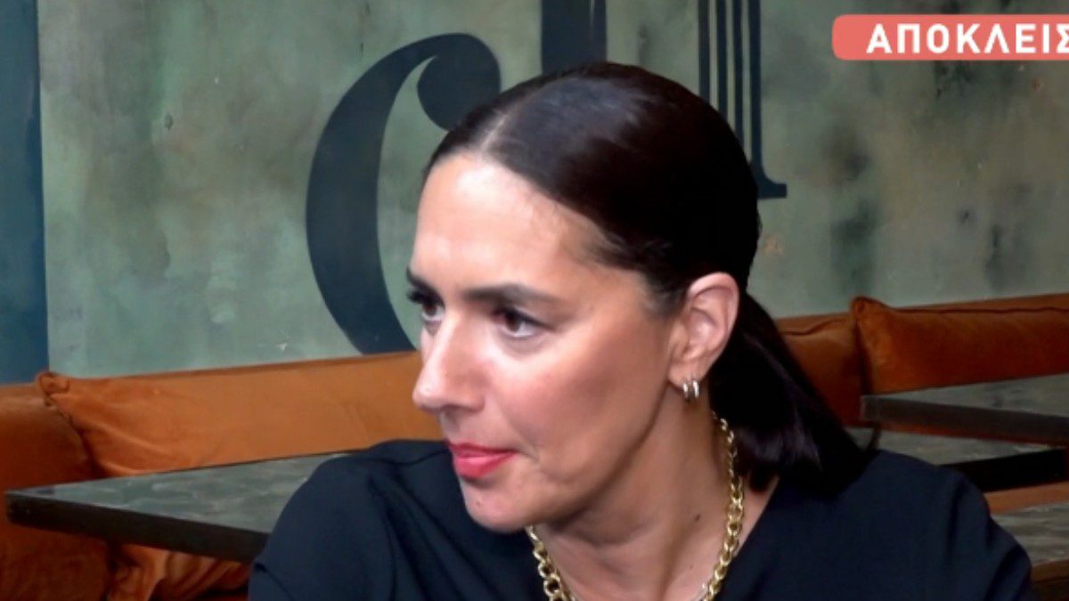 Η Νόνη Δούνια μιλάει στην κάμερα του Star