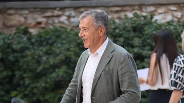 Ο Σταύρος Θεοδωράκης