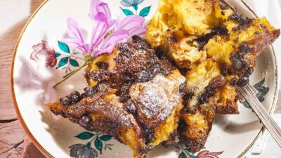 γλυκό με τσουρέκι