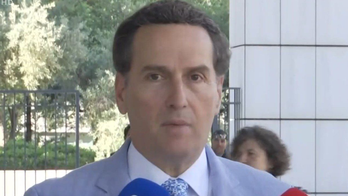 Μιχάλης Δημητρακόπουλος