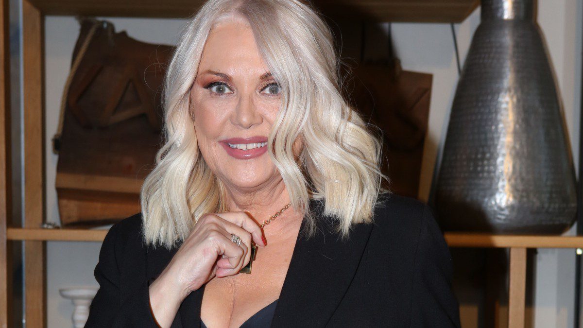 Ρούλα Κορομηλά