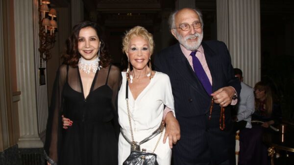 Η Αίθρα Λυκουρέζου, η Ζωή Λάσκαρη και ο Αλέξανδρος Λυκουρέζος