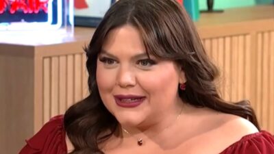 Η Δανάη Μπάρκα στο Στούντιο 4