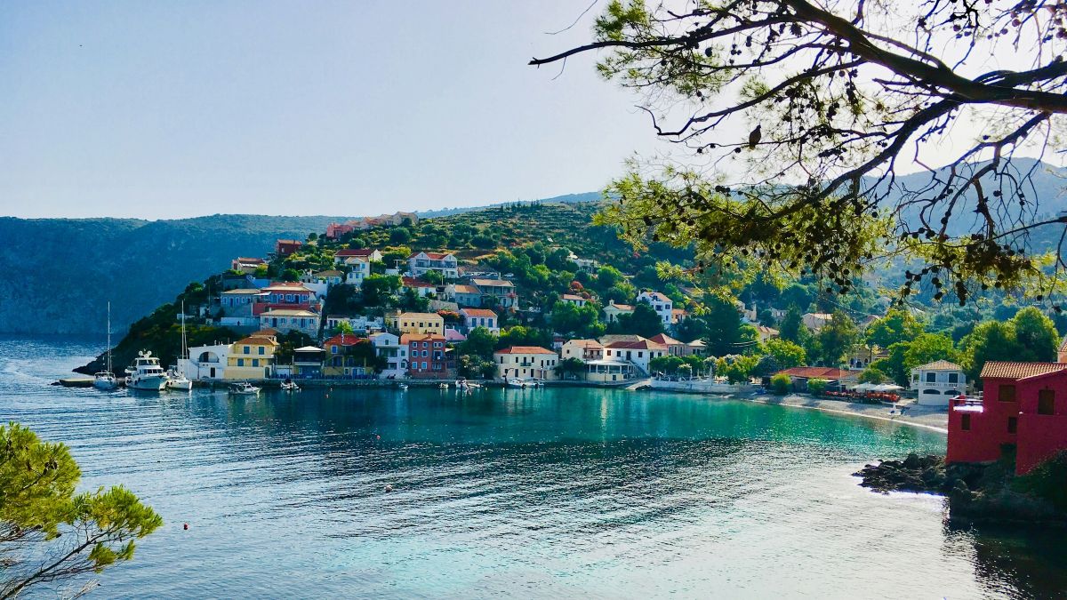 Γαλάζιες Σημαίες 2025: Δεύτερη παγκοσμίως η Ελλάδα