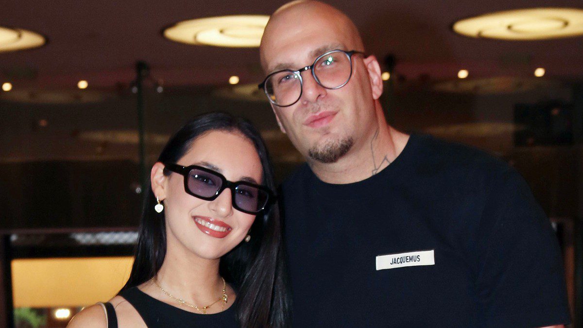 oge και klavdia μαζί σε παράσταση