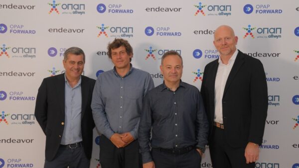 Ο Οδυσσέας Χριστοφόρου, Αναπληρωτής Διευθύνων Σύμβουλος ΟΠΑΠ, ο Παναγιώτης Καραμπίνης, Managing Director της Endeavor Greece, ο Μάρκος Βερέμης, Partner της Big Pi Ventures και Μέλος του Δ.Σ. της Endeavor Greece και ο Jan Karas, Πρόεδρος και Διευθύνων Σύμβουλος ΟΠΑΠ