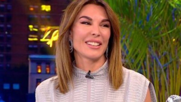 Η Τατιάνα Στεφανίδου στο The 2night Show