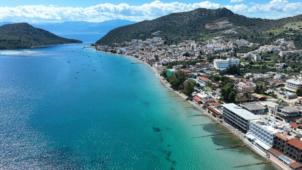 Το Τολό από ψηλά