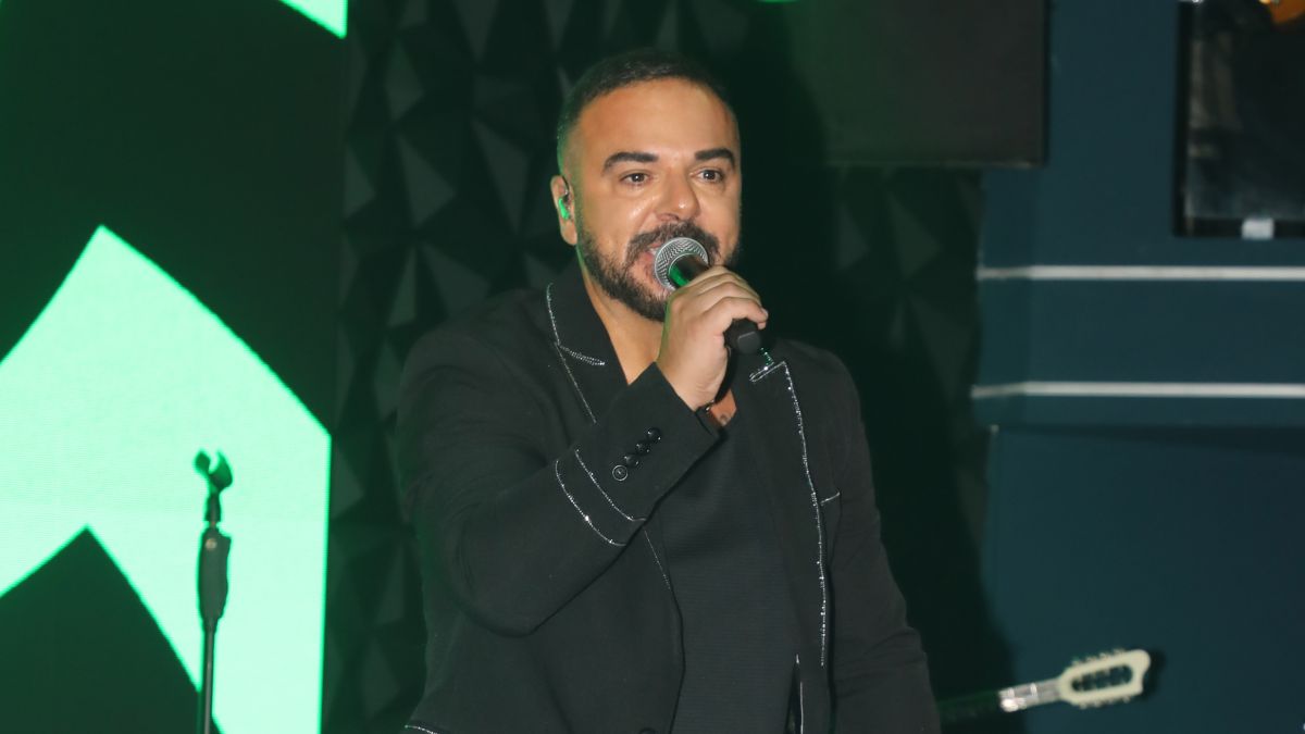 Ο Τριαντάφυλλος σε συναυλία του