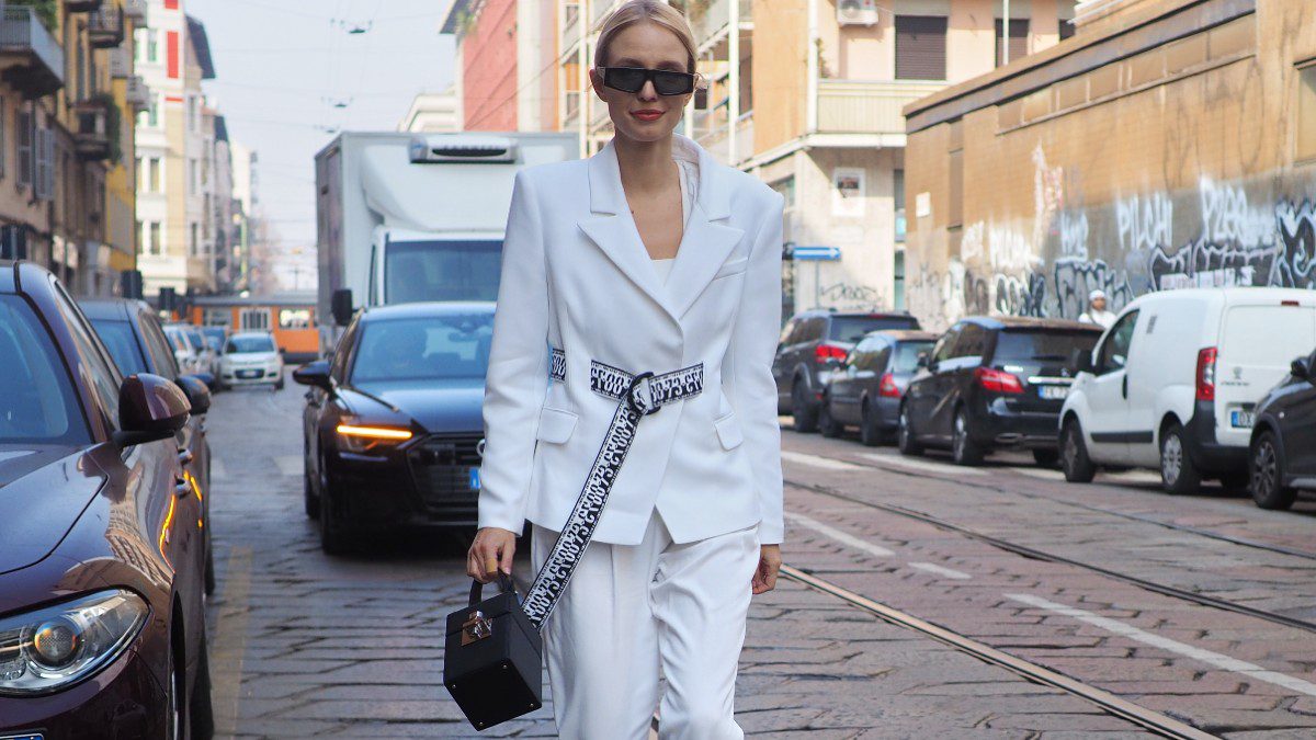 Το λευκό παντελόνι στο street style