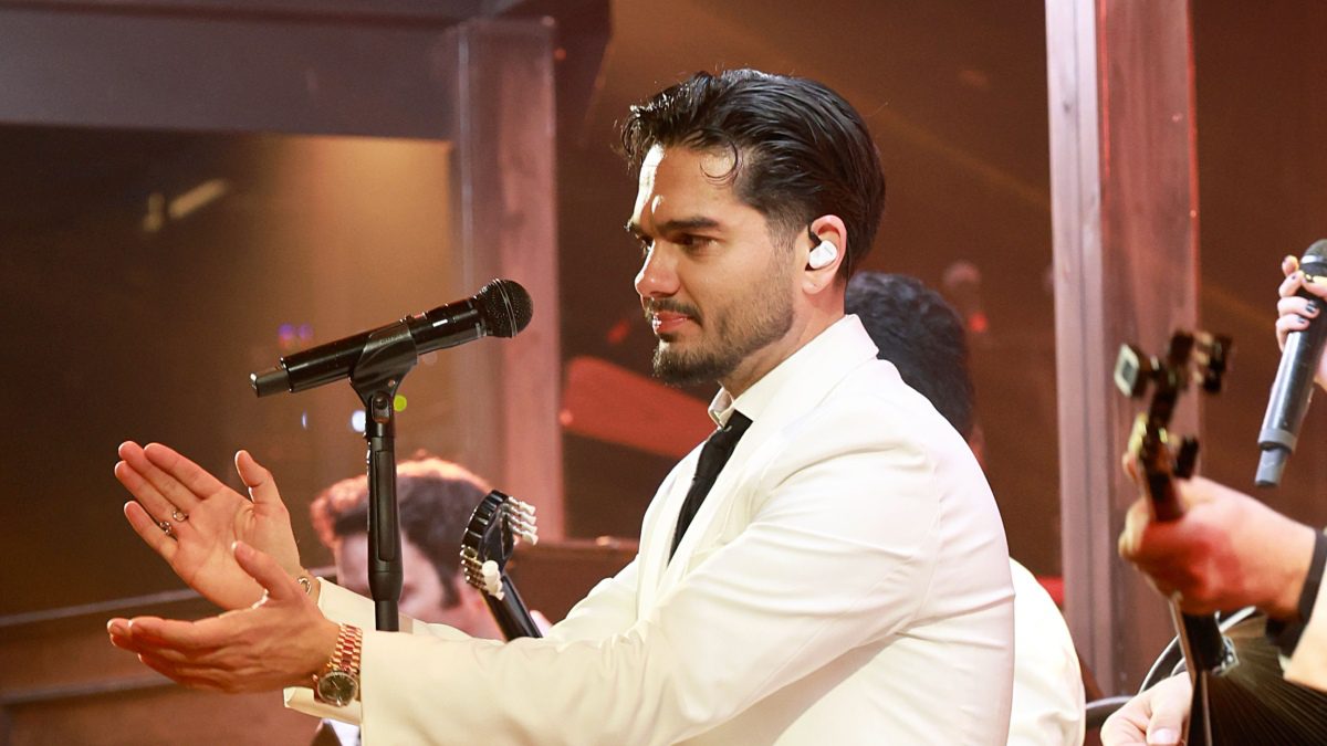 Ο Χρήστος Μάστορας στη σκηνή