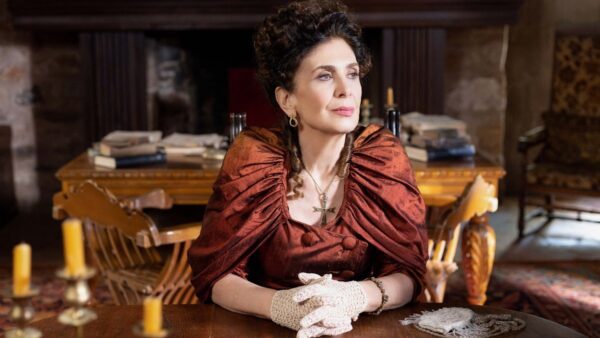 Η Κατερίνα Διδασκάλου στη «Μάγισσα - Φλεγόμενη καρδιά»