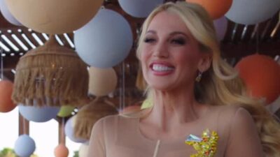 Η Κωνσταντίνα Σπυροπούλου στη βάφτιση του γιου της