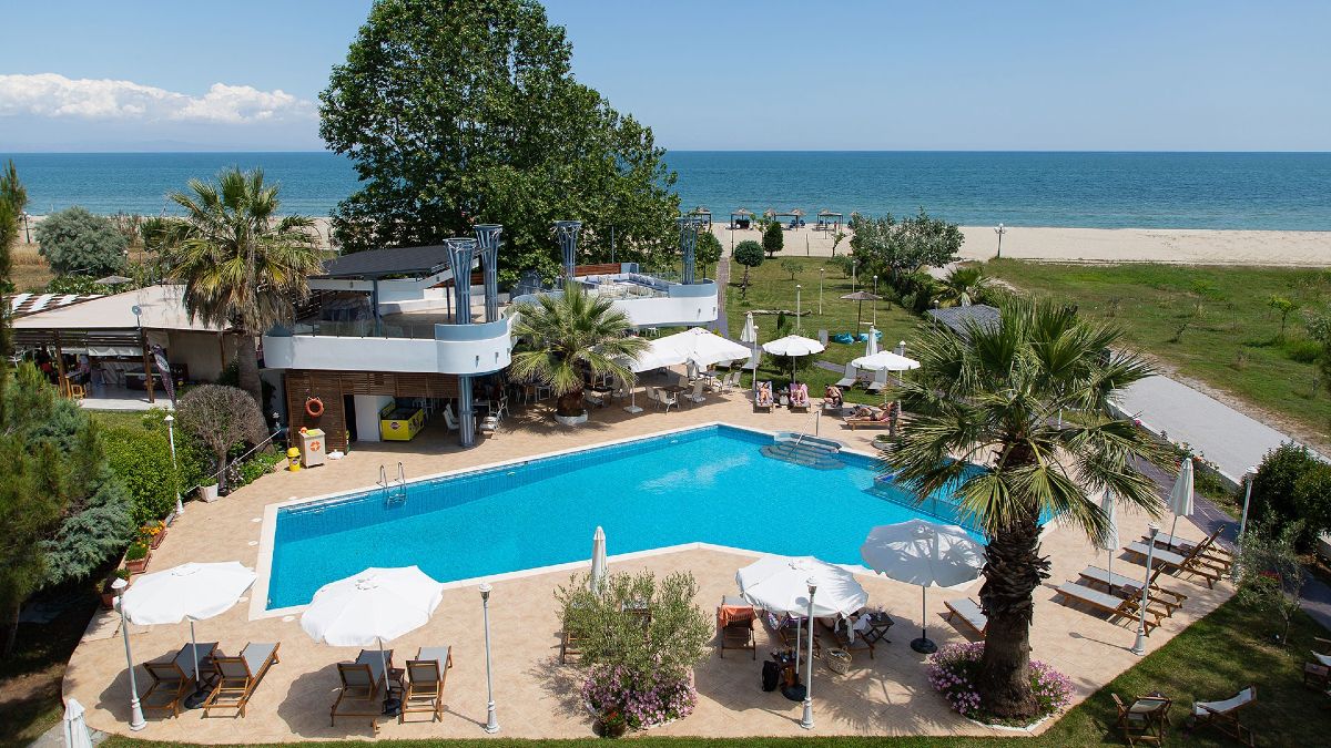 Το Anais Hotel βρίσκεται σε μια μοναδική τοποθεσία