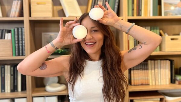 καρέκλα ΙΚΕΑ έχει η Πηνελόπη Αναστασοπούλου