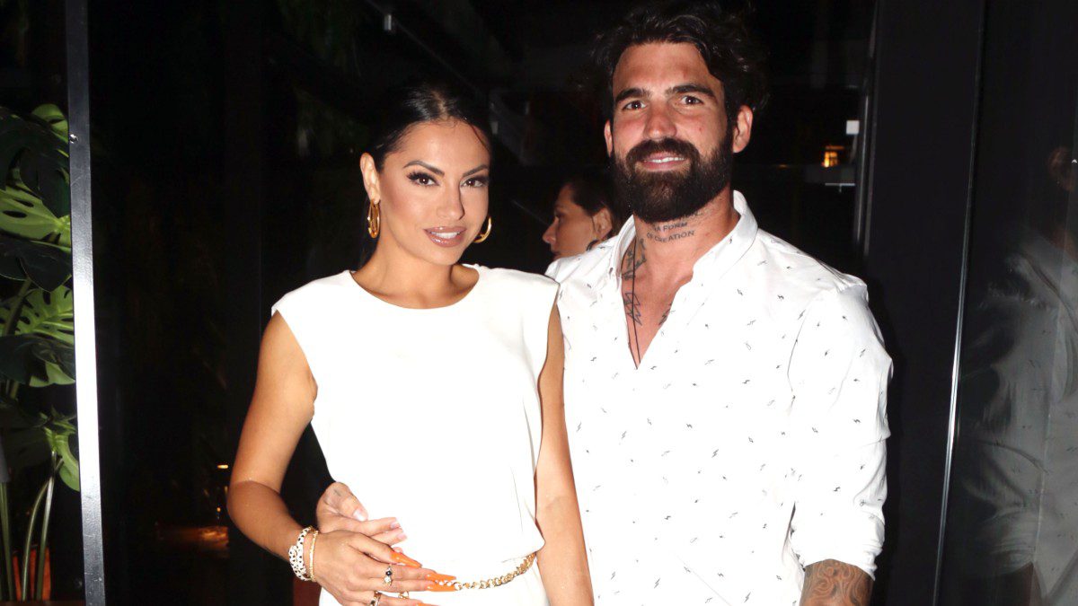 Ο Δημήτρης Αλεξάνδρου και η Δήμητρα Αλεξανδράκη σε βραδινή τους έξοδο