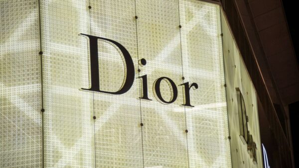 Το logo dior