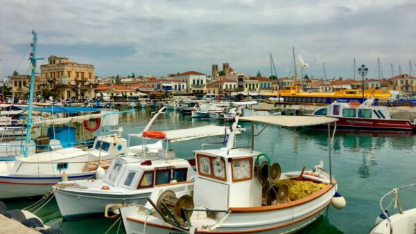 Το λιμάνι στην Αίγινα