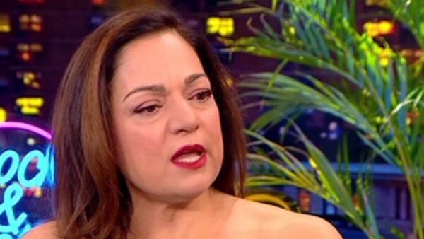 H Ελένη Καρακάση στο πλατό του The 2night show