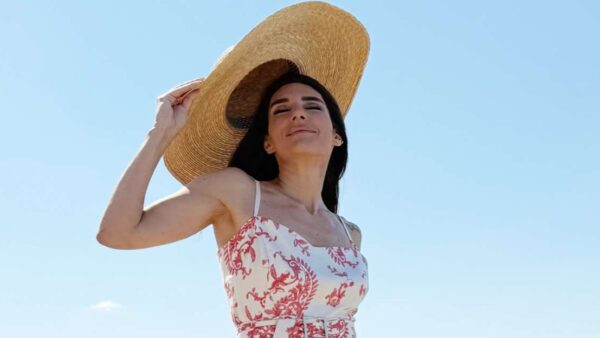 καλοκαιρινά looks με φόρεμα εμπριμέ bill cost