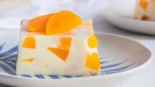 Γιαουρτογλυκό με ροδάνικο