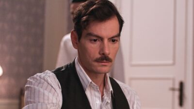 Ο Πέτρος από τη σειρά Grand Hotel